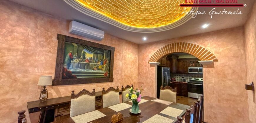 B149 – House for sale in a residential area in the Calvario sector