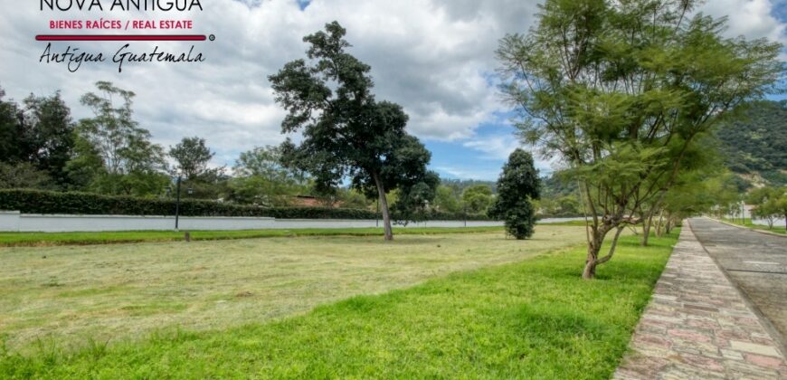 SI227 – Terreno residencial en condominio exclusivo