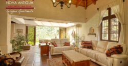 A4240 – Short-term rental in the center of Antigua Guatemala