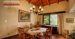 A4240 – Short-term rental in the center of Antigua Guatemala