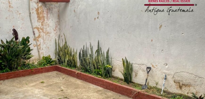 F365 – House outside the residential area in Las Victorias, Jocotenango