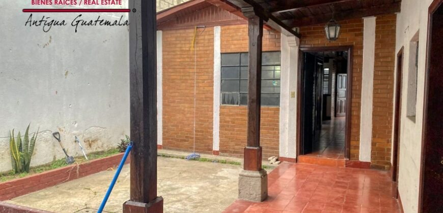 F365 – House outside the residential area in Las Victorias, Jocotenango