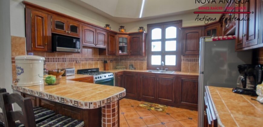 J142 – House for Rent in Bosarreyes, Ciudad Vieja, Sac., on Highway RN 14