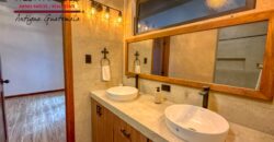 J143 – Casa estilo colonial con amplios espacios y 4 habitaciones en zona exclusiva