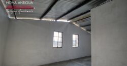 A4241 – Spacious warehouse on a busy street, ideal for business or storage