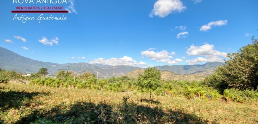 J144  – Terreno en venta en el area de Ciudad Vieja