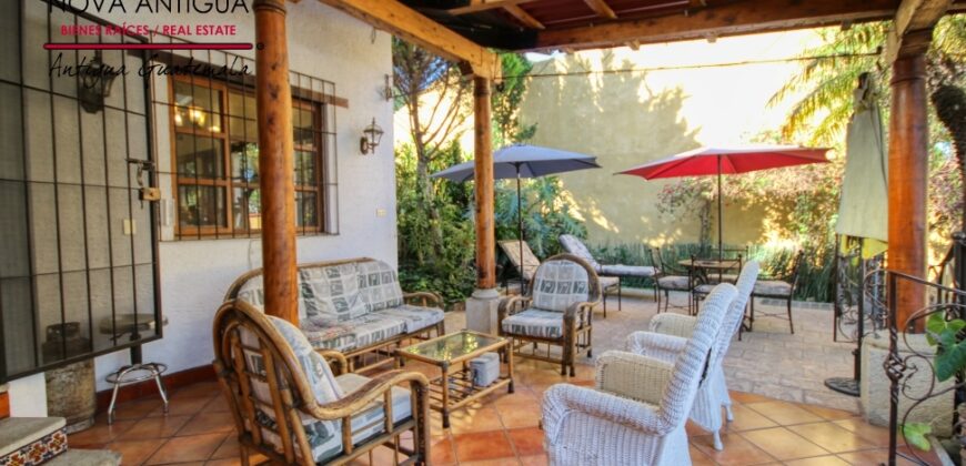 H113 – Cozy house in San Pedro el Alto