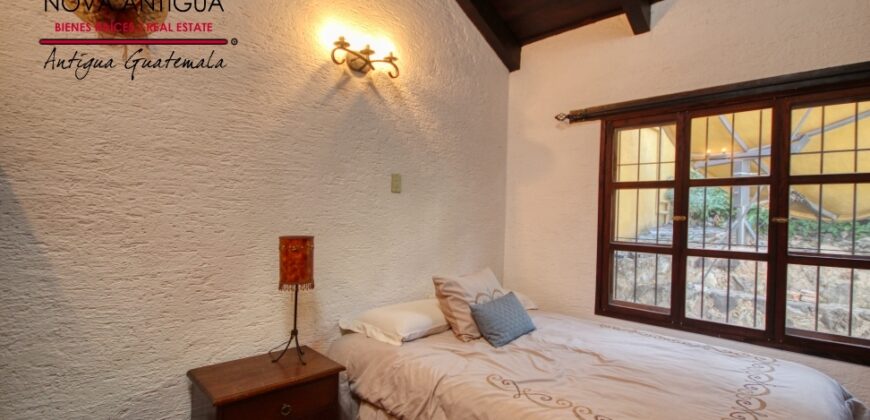 H113 – Cozy house in San Pedro el Alto