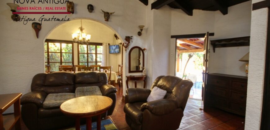 H113 – Cozy house in San Pedro el Alto