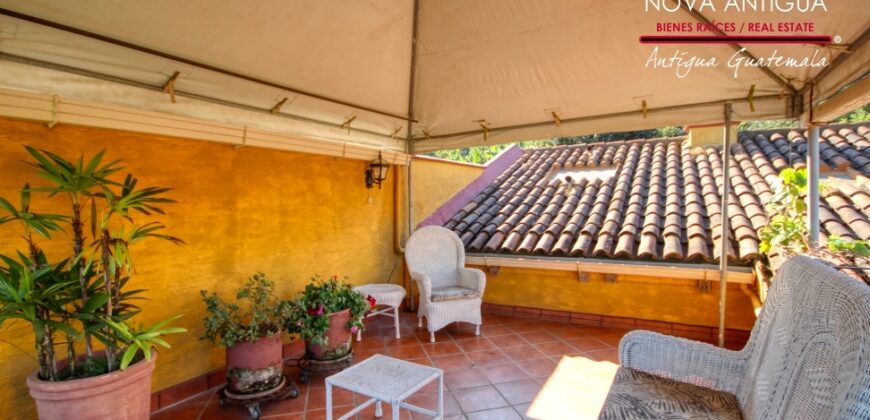 H113 – Cozy house in San Pedro el Alto