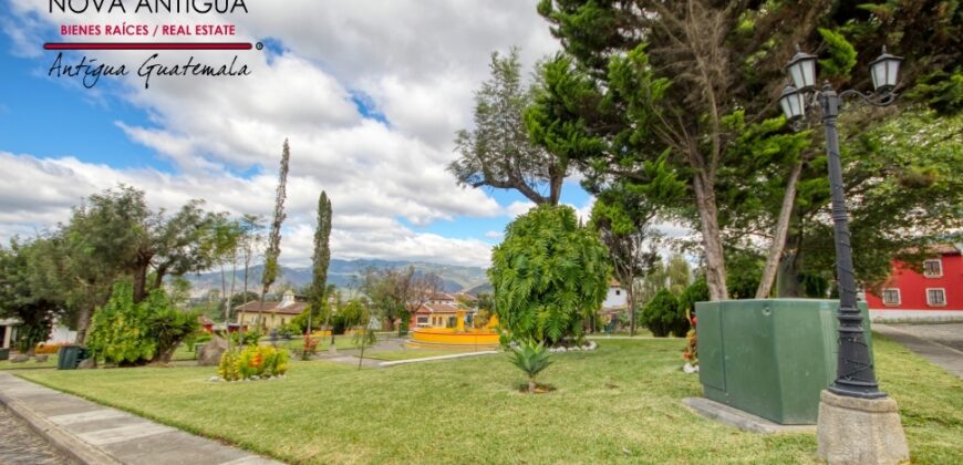 I482 – Land for sale in a residential area