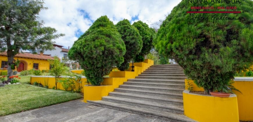 I482 – Land for sale in a residential area