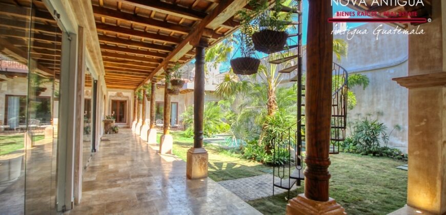 SI18 -Exclusiva residencia colonial en La Antigua Guatemala