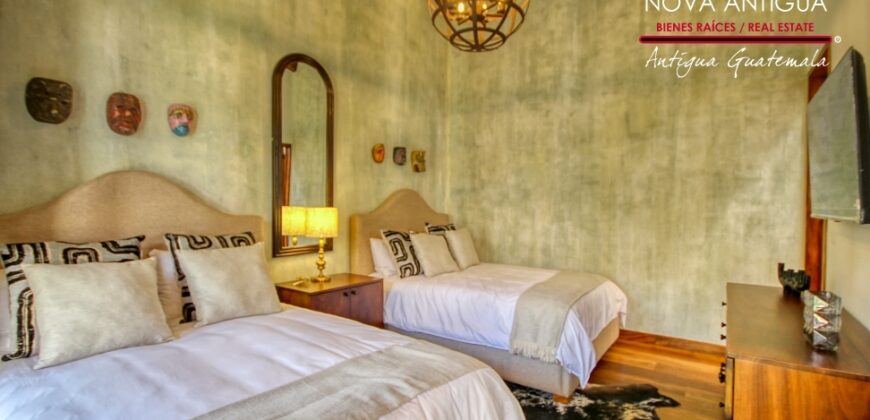 SI18 – Exclusive Colonial Residence in La Antigua Guatemala