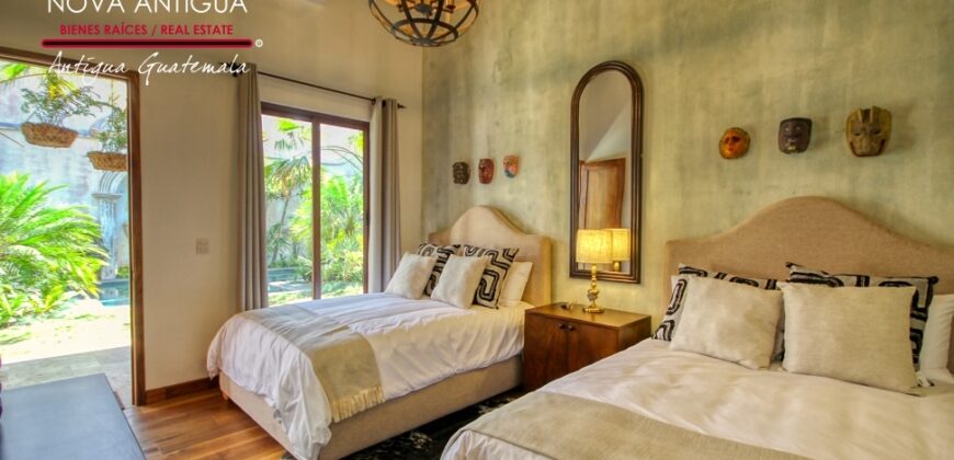 SI18 -Exclusiva residencia colonial en La Antigua Guatemala