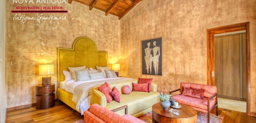 SI18 – Exclusive Colonial Residence in La Antigua Guatemala