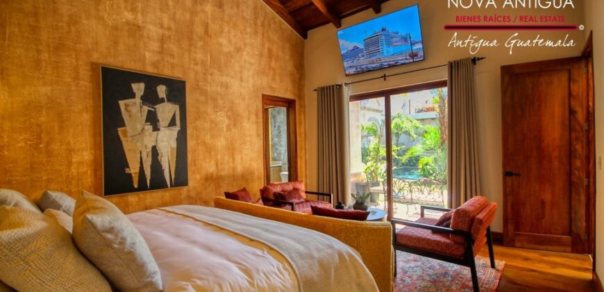SI18 -Exclusiva residencia colonial en La Antigua Guatemala