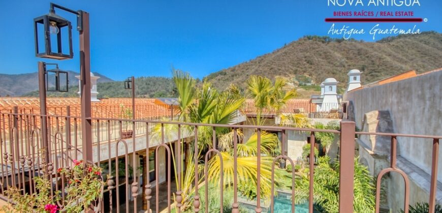 SI18 -Exclusiva residencia colonial en La Antigua Guatemala