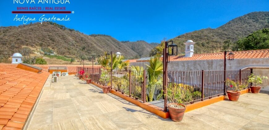 SI18 – Exclusive Colonial Residence in La Antigua Guatemala