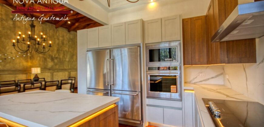 SI19 – Residence in an Exclusive Gated Community