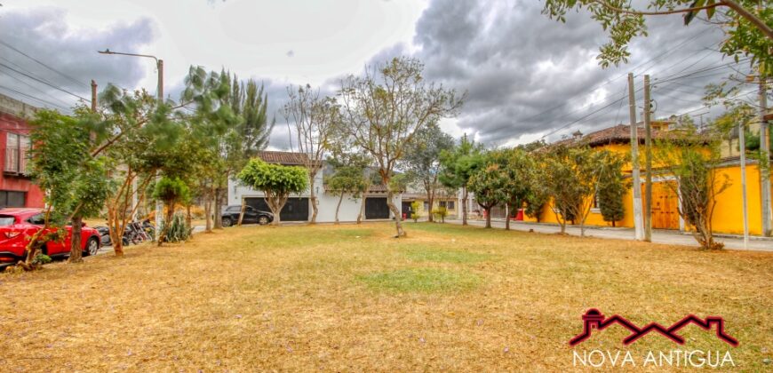 F490 – Terreno en residencial en el area de Jocotenango