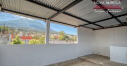 I74 – Amplia casa en el area de San Pedro las Huertas