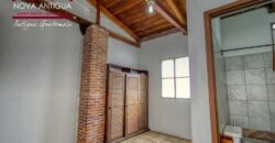 I74 – Spacious house in the San Pedro las Huertas area