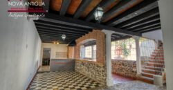 I74 – Spacious house in the San Pedro las Huertas area