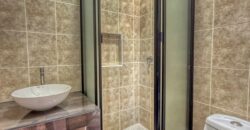 J146 – Casa recien construida en el area de Ciudad Vieja