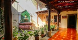 B150 – Casa en exclusivo condominio a la venta