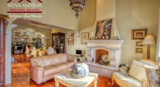 B150 – Casa en exclusivo condominio a la venta