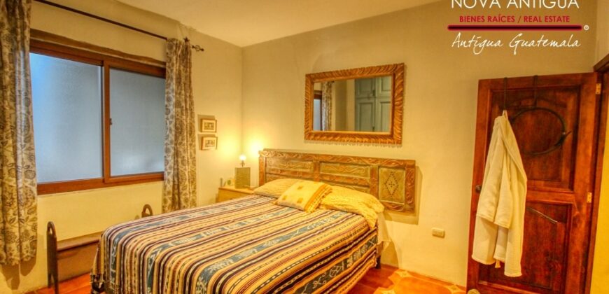 B150 – Casa en exclusivo condominio a la venta