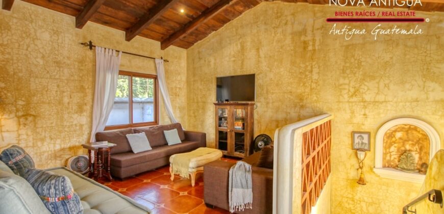 B150 – House in Exclusive Gated Community for Sale