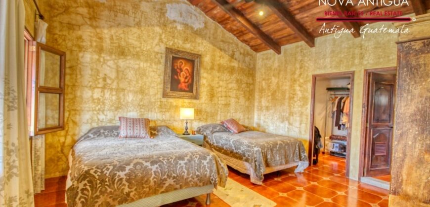 B150 – House in Exclusive Gated Community for Sale