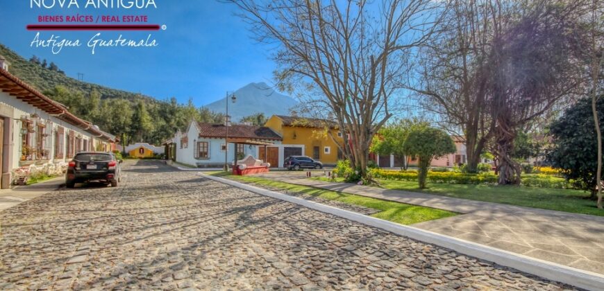 B150 – House in Exclusive Gated Community for Sale