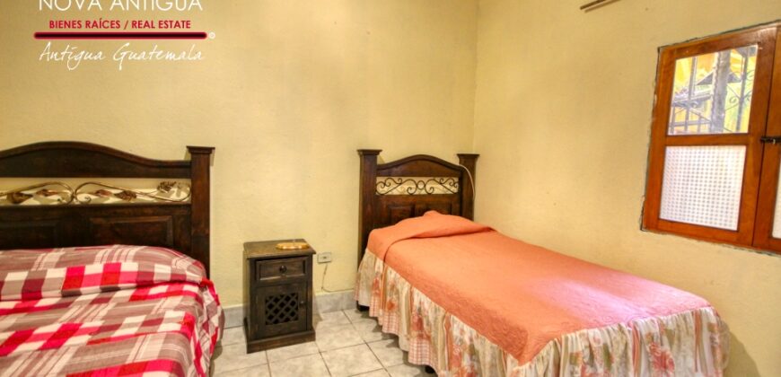 N46 – Amplia casa en renta en el area de San Gaspar Vivar