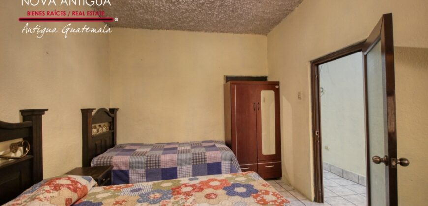 N46 – Amplia casa en renta en el area de San Gaspar Vivar