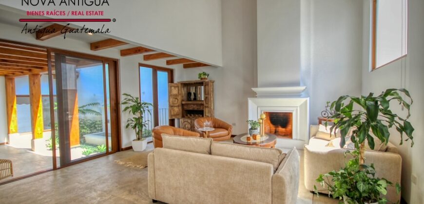 SI17 – Casa recien construida en el area de Santa Ines