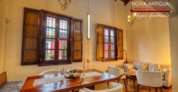 A4242 – Bonita casa recien remodelada en el Centro de Antigua G.