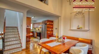 A4242 – Bonita casa recien remodelada en el Centro de Antigua G.