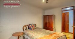 A4242 – Bonita casa recien remodelada en el Centro de Antigua G.