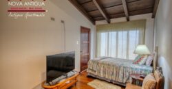 A4242 – Beautiful newly remodeled house in the center of Antigua G.