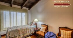 A4242 – Bonita casa recien remodelada en el Centro de Antigua G.