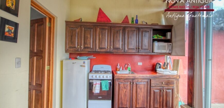 A4243 – Hermosa casa en renta dentro de residencial