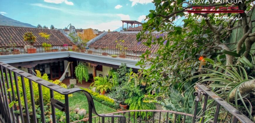 A4243 – Hermosa casa en renta dentro de residencial