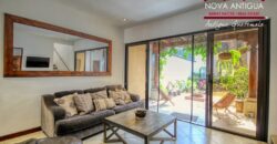 J147 -Charming Modern Colonial-Style Property