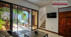 J147 -Charming Modern Colonial-Style Property