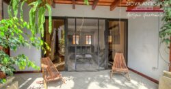 J147 -Charming Modern Colonial-Style Property