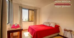 J147 – Encantadora propiedad de estilo colonial moderno