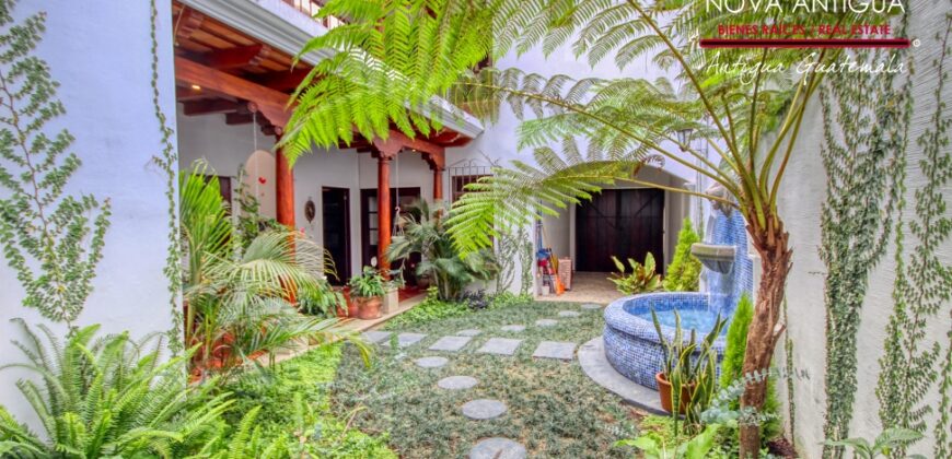 R34 – House in residential area on the road to Alotenango